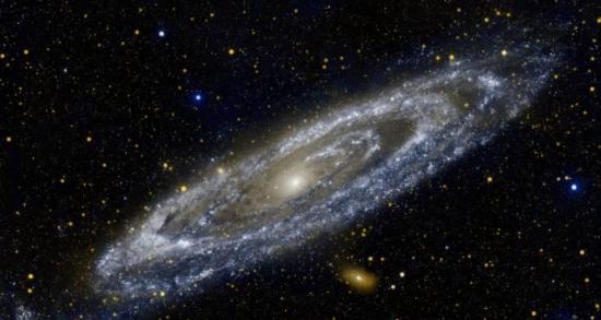 La Vía Láctea es mayor de lo pensado, tiene un disco de 200.000 años luz de diámetro