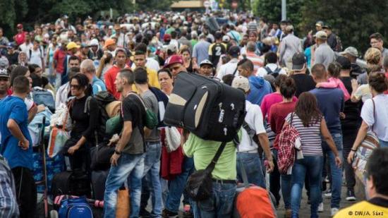 La masiva movilización de venezolanos profundiza los problemas sociales en América