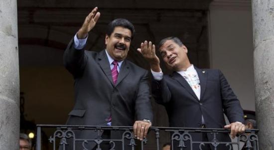 Rafael Correa llega a Venezuela y defiende sistema electoral para presidenciales