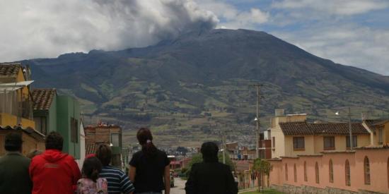 Dos sismos de magnitud 4,5 y 4,3 en suroeste de Colombia dejan dos muertos
