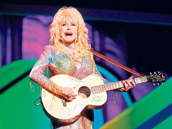 Dolly Parton tendrá serie en Netflix basada en su música