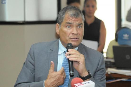 Correa critica decisión de jueza la orden judicial de citarle por caso de secuestro