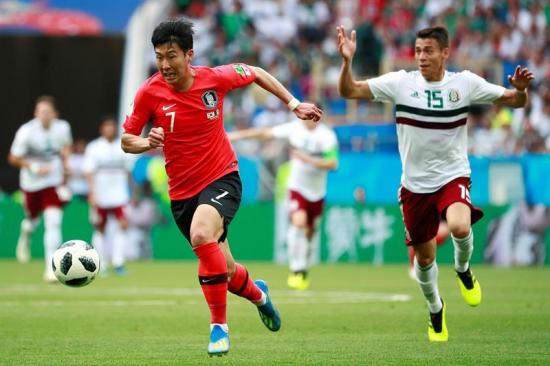 Al ritmo de 'Cielito Lindo', México clasifica a octavos de final tras el 2-1 con República del Corea