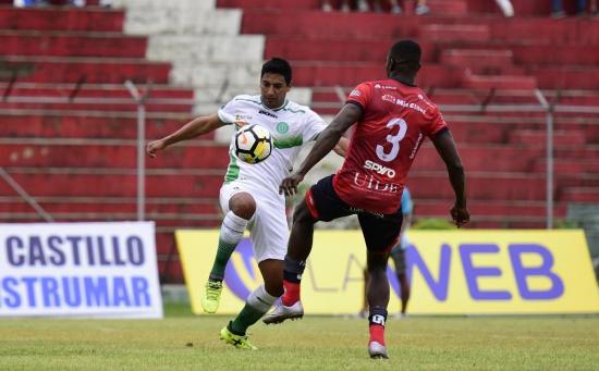 Liga de Portoviejo saborea una derrota como visitante de 1-0 frente a Clan Juvenil