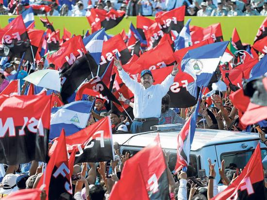 Nicaragüenses migran  hacia Costa Rica por la crisis