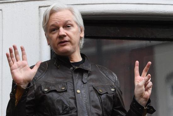 Caso Assange no se abordará en viaje de Moreno, según Cancillería de Ecuador
