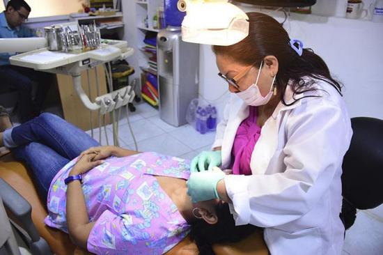 Médicos, odontólogos y enfermeros dieron prueba profesional
