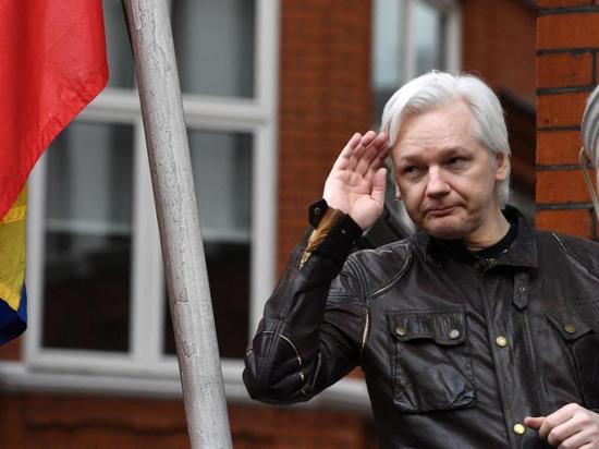 Assange teme ser expulsado