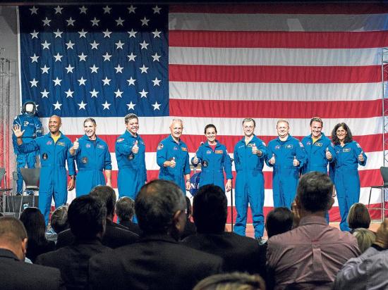 La nasa anuncia los astronautas que viajarán al espacio