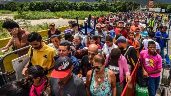 La ONU dice que 2,3 millones de venezolanos han dejado el país por la crisis