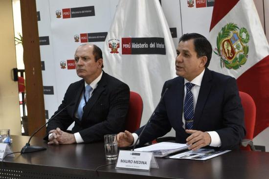 Perú también exigirá pasaporte a los venezolanos ante la masiva inmigración