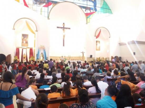 Un pregón y una misa da inicio a las fiestas patronales del cantón Bolívar