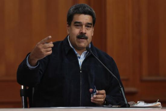 Maduro denuncia campaña ''de odio'' contra venezolanos en Colombia y Perú
