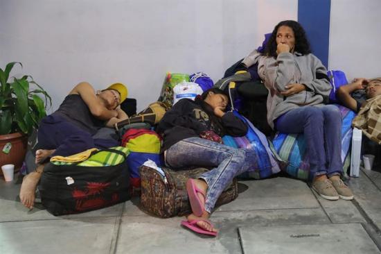 Ofrecerán albergue temporal y transporte a venezolanos al ingresar a Perú