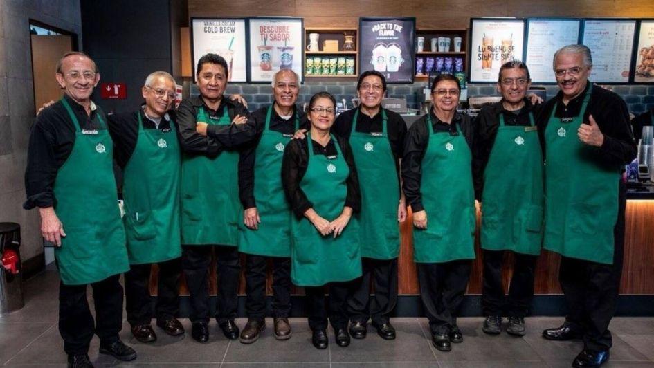 Starbucks abre local que es atendido únicamente por personas de la tercera  edad | El Diario Ecuador