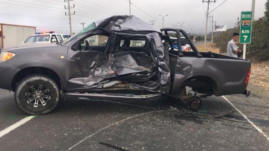 Un accidente múltiple deja cinco heridos en la vía Portoviejo-Manta