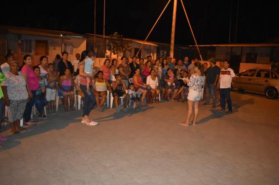 54 familias de Calceta exigen las escrituras de  sus terrenos donados
