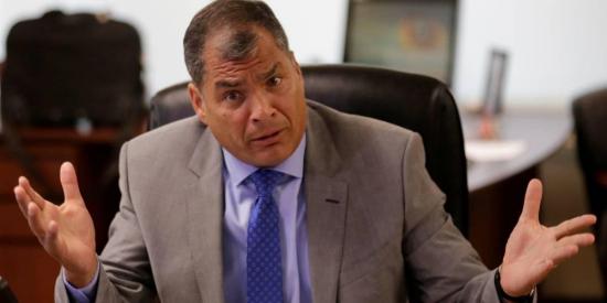 Advierten de irregularidades y politización en juicio a Correa