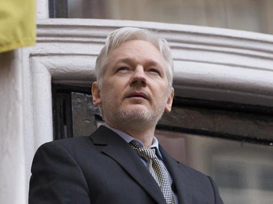 Defensa de Assange planteará acción de protección en Ecuador