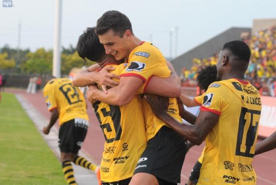Fiesta de goles en el encuentro entre Guayaquil City y Barcelona (3-4)
