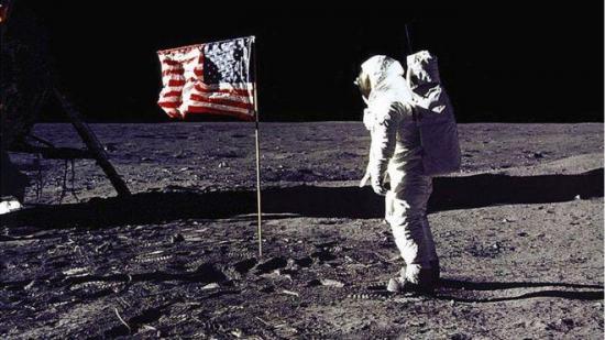 El primer viaje a la luna fue un acto heroico, dice director Chazelle