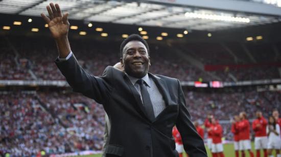 Pelé cumple 78 años y el Santos rinde homenaje a su rey