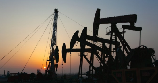 Se prevé incrementar la producción de petroleo a 700.000 barriles en 2021