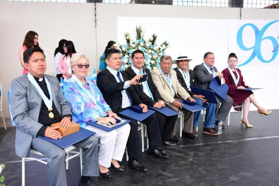 Obra para el estadio Jocay y reconocimientos en sesión por fiestas de Manta