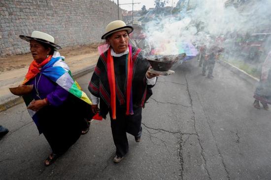 Indígenas llegaron Quito tras once días de caminata contra la minería