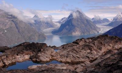 Descubren un cráter gigante en Groenlandia causado por impacto de meteorito