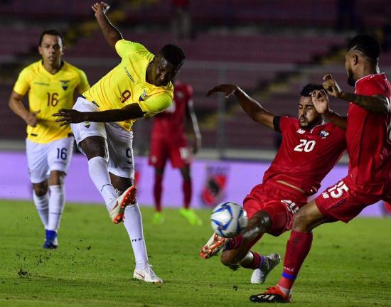 Ecuador cierra amistosos de 2018 con saldo positivo al mando de Hernán Gómez