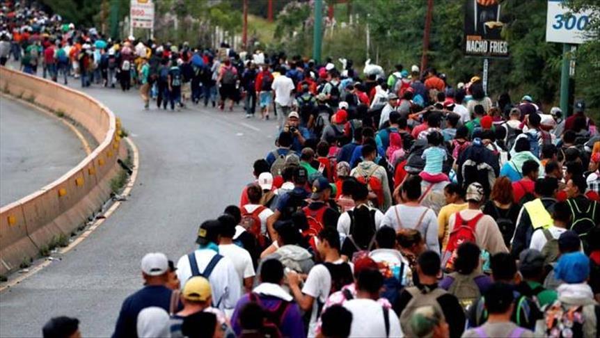 Los migrantes rezagados de la caravana a la expectativa de la