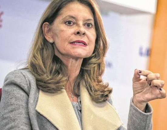 Vicepresidenta desmiente muerte de expresidente colombiano Belisario Betancur