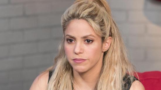 Fiscalía acusa a Shakira de seis delitos fiscales