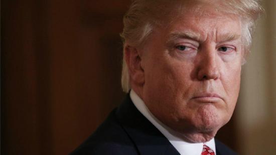Limpiadoras indocumentadas de Trump aseguran que el presidente 'está loco'