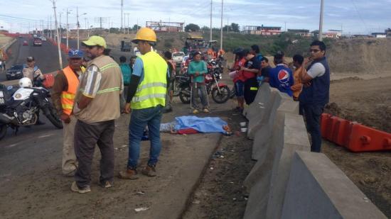 Manta: Motociclista muere tras accidente en la vía Circunvalación
