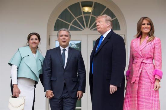 Traje de primera dama colombiana en visita a la Casa Blanca divide opiniones
