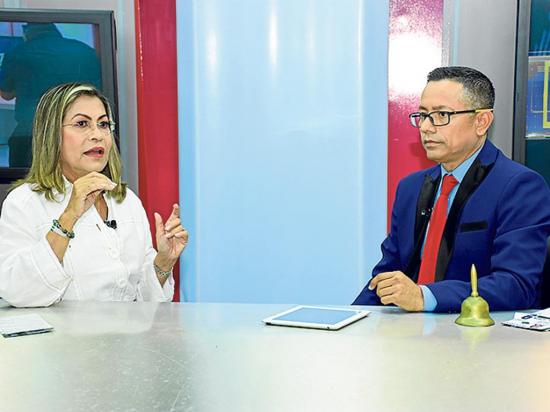 Gloria Sabando plantea cinco ejes para el desarrollo de Manabí