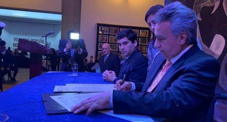 Moreno arremete contra Correa en firma de Declaración de Chapultepec