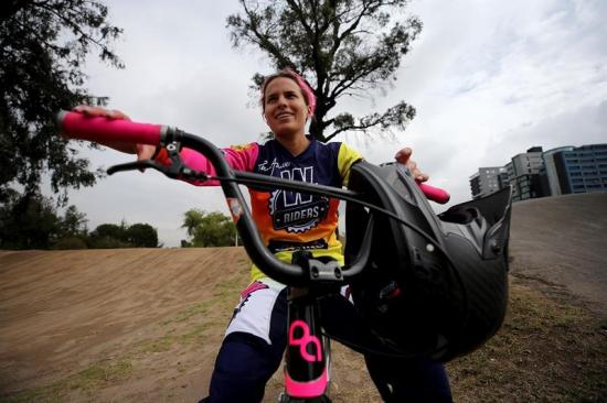 La lucha oculta de la ecuatoriana dos veces campeona mundial de bicicrós