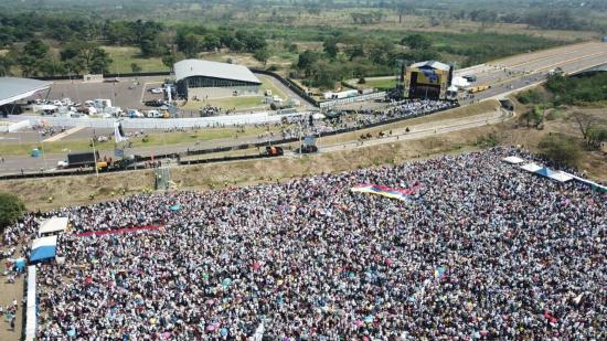 Concierto 'Venezuela Aid Live' congrega a miles de personas