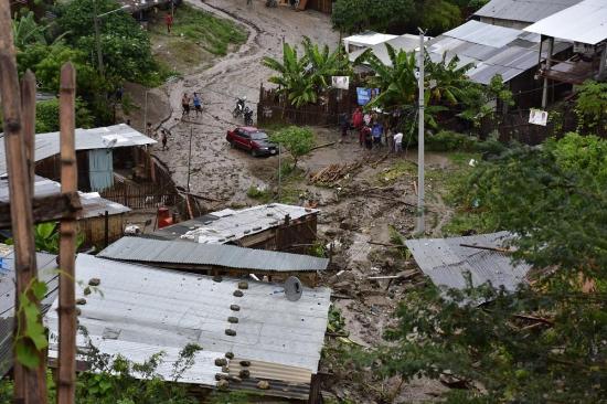 Manabí y Los Ríos declaradas en alerta Naranja por lluvias de las últimas horas