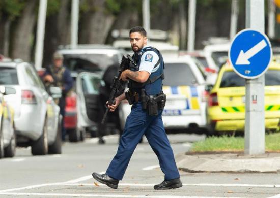 Casi 50 muertos en tiroteos ''terroristas'' en dos mezquitas en Nueva Zelanda
