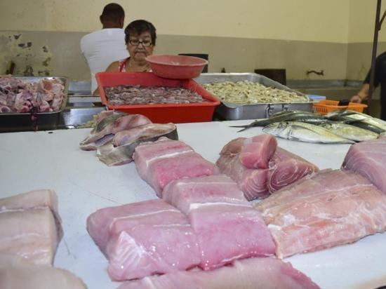 En Manabí la escasez hace subir precio del pescado picudo