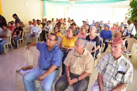 Habitantes de Sucre y San Vicente participaron en reunión comunitaria por el 16A