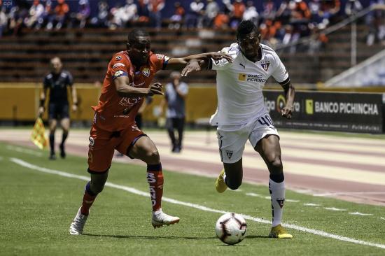 El Nacional y Liga de Quito empatan 2-2 en el estadio Olímpico Atahualpa