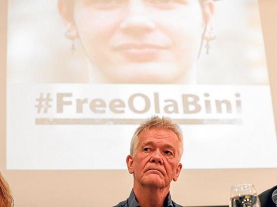 Exigen intervención del Gobierno sueco por la detención de Ola Bini