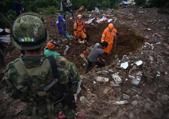 Las lluvias provocan un derrumbe que deja al menos 19 muertos en Colombia