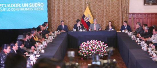 Prefectos electos se reúnen con el presidente Lenín Moreno en Carondelet