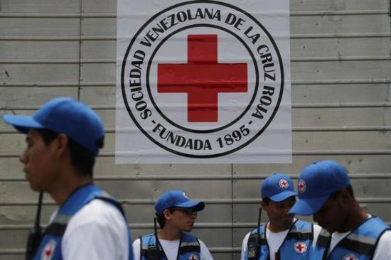 Cruz Roja distribuye ayuda humanitaria a centenares de pacientes en Caracas
